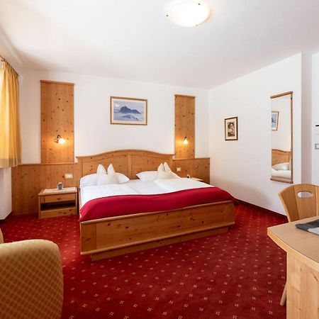 Hotel Florian Selva di Val Gardena Esterno foto