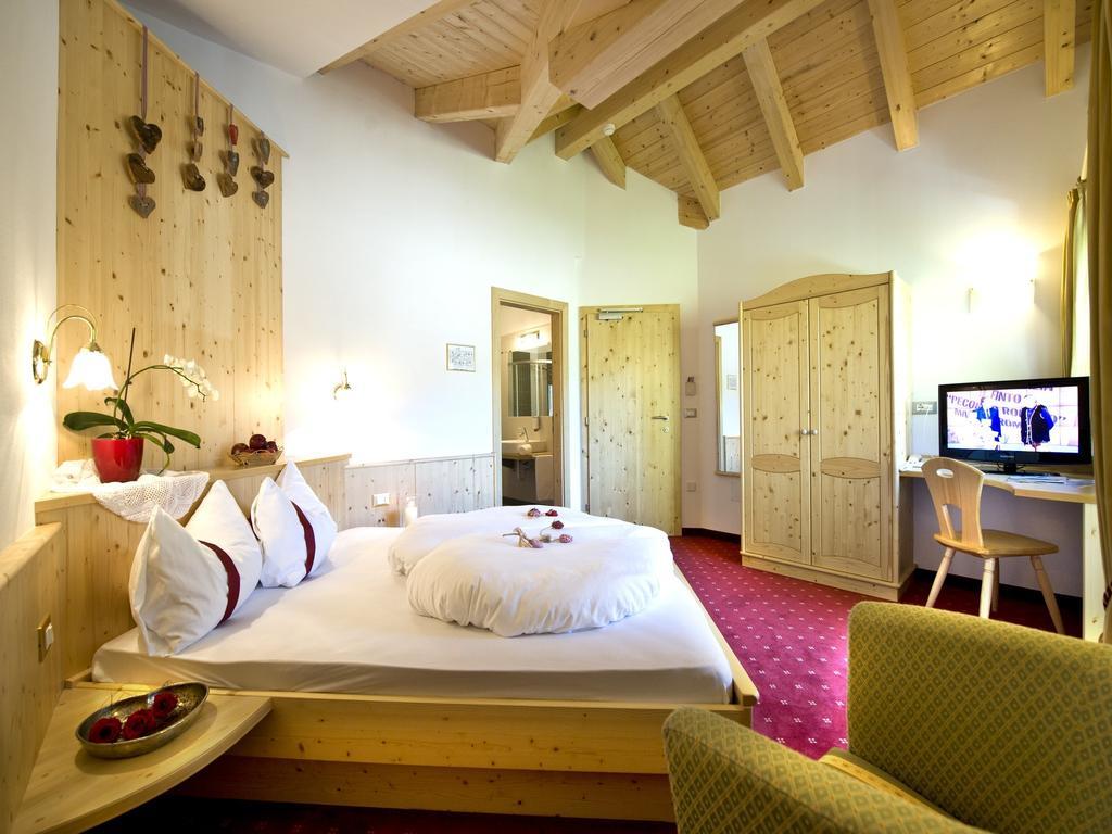 Hotel Florian Selva di Val Gardena Camera foto