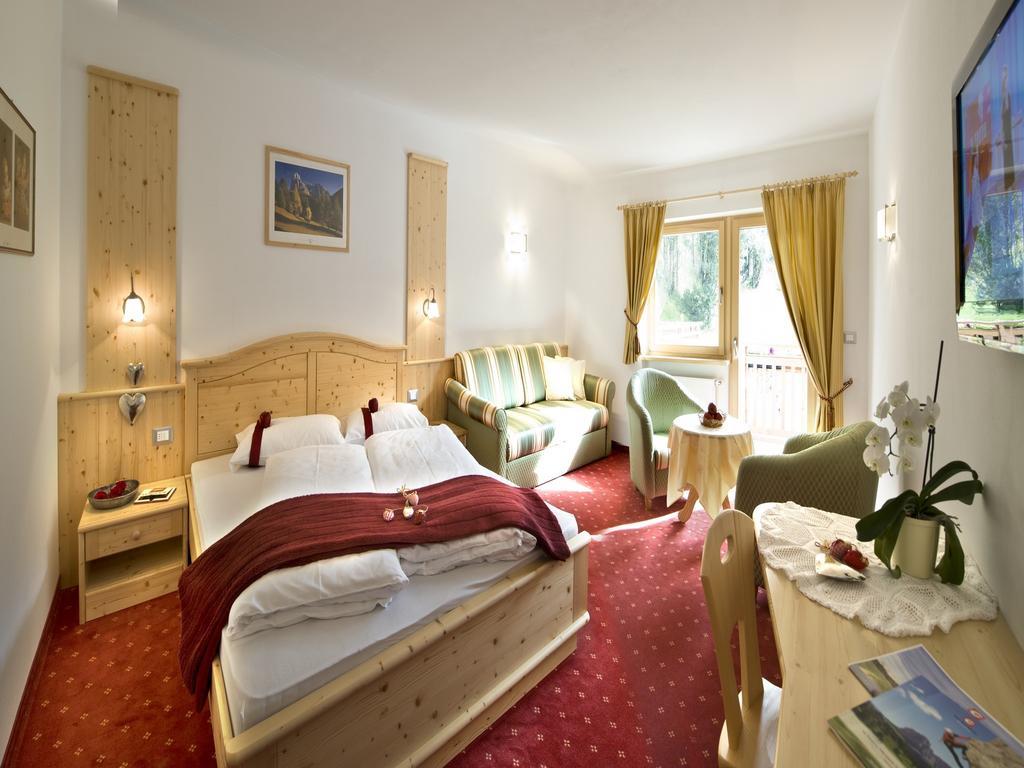 Hotel Florian Selva di Val Gardena Camera foto